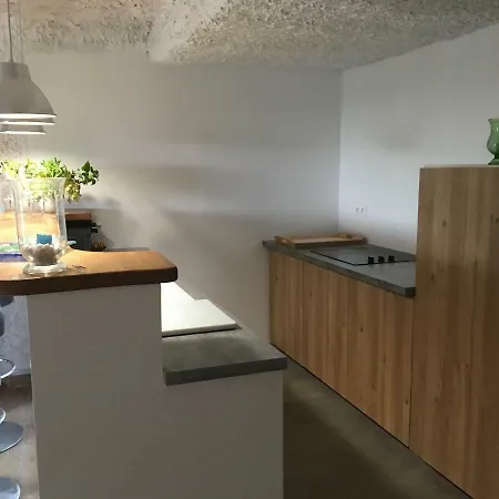 Family's * كانيو سور مير